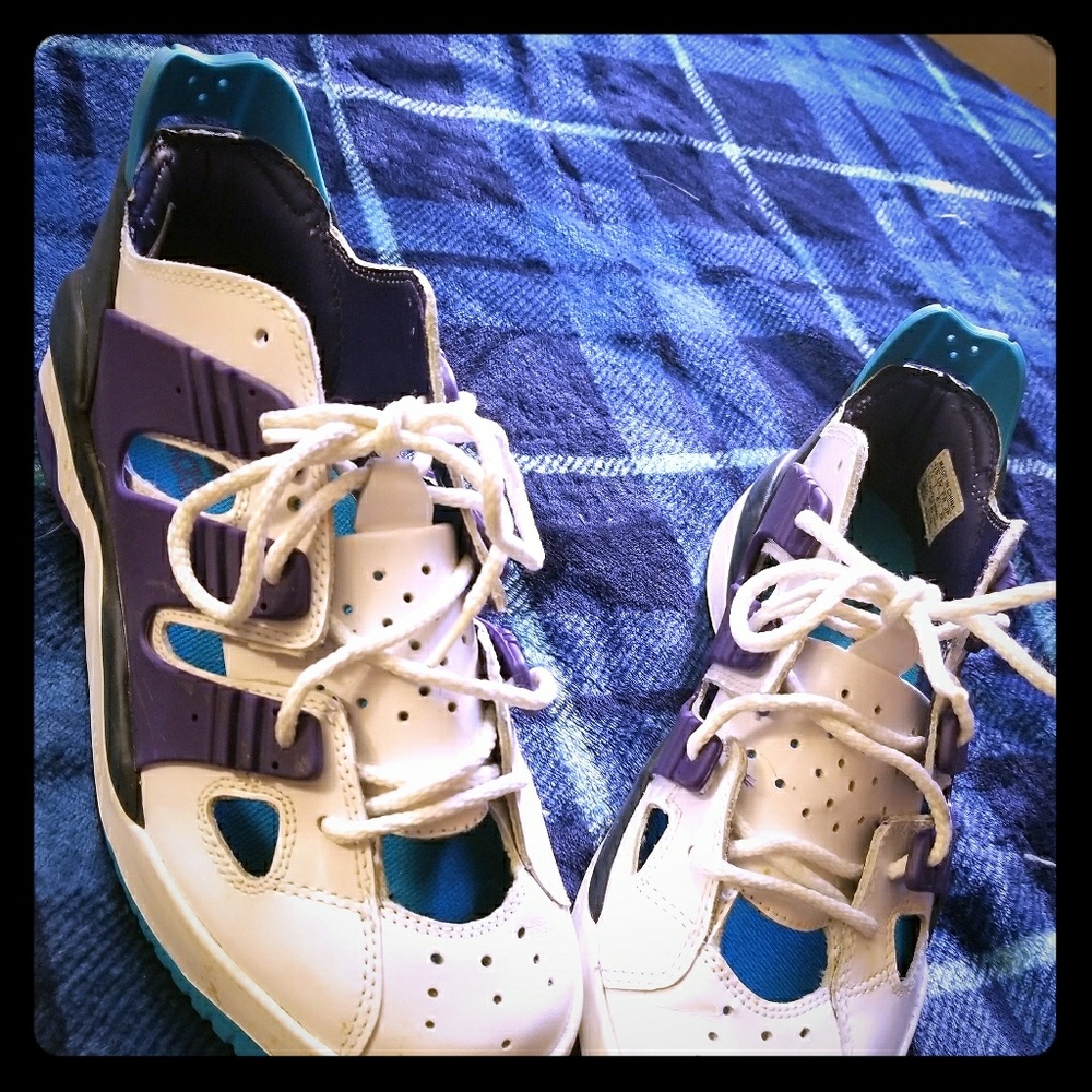 Adidas original kicks